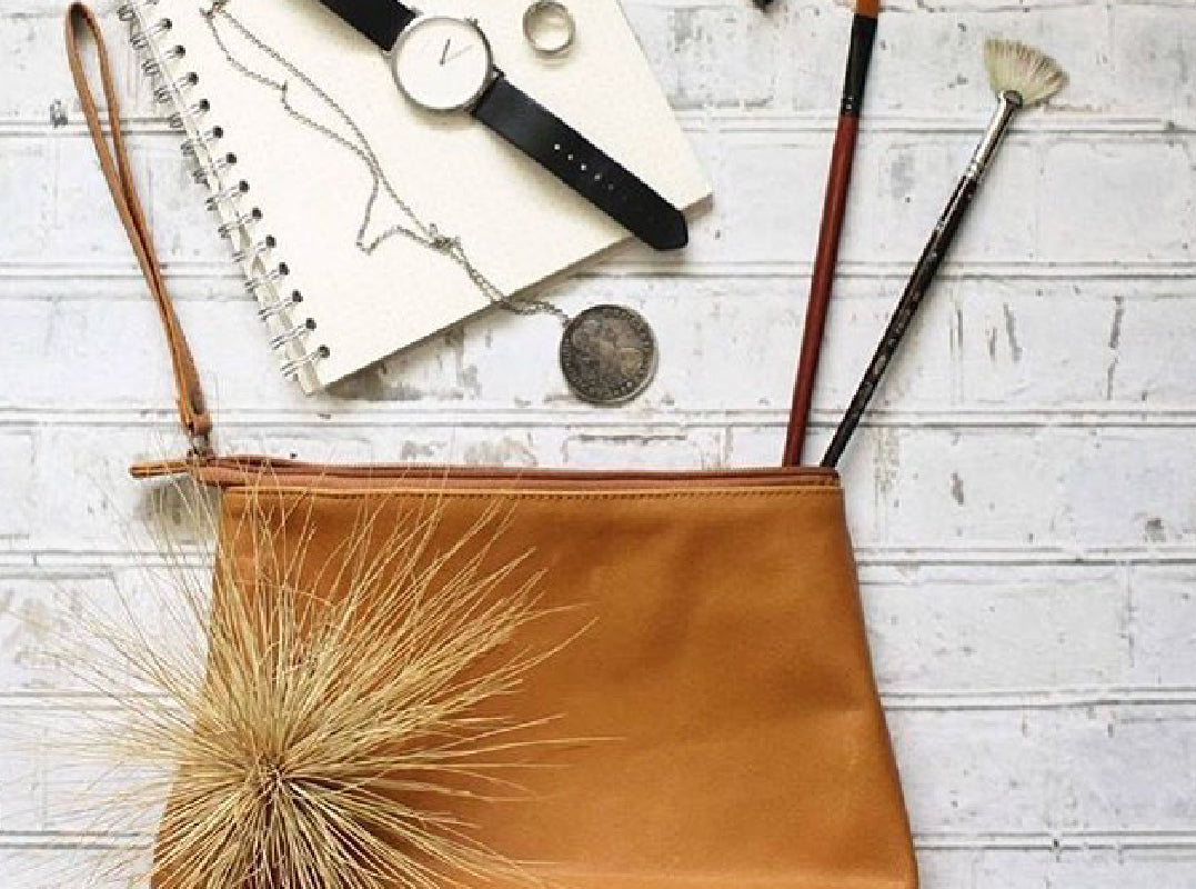 Sumbawa Clutch Shoulder bag